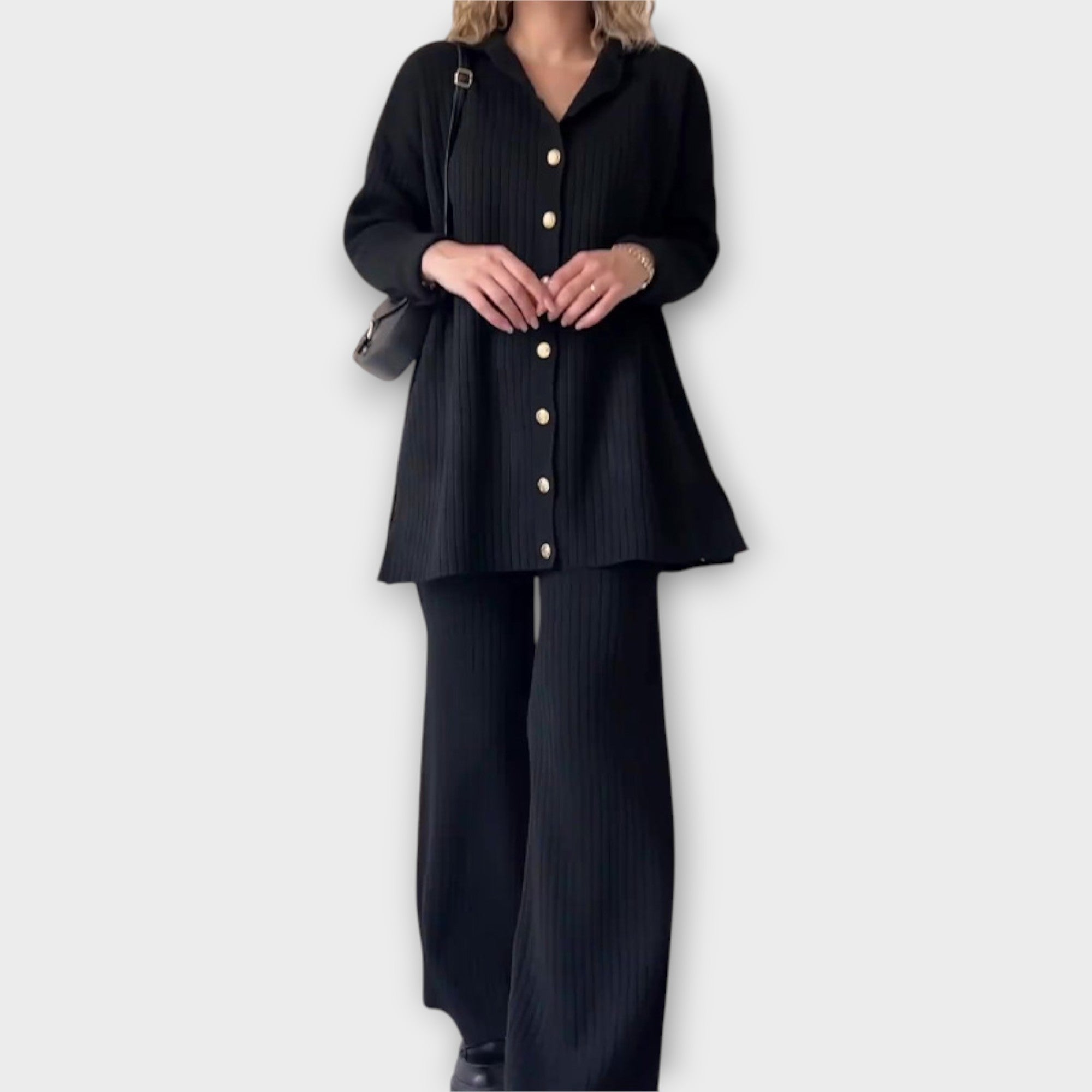 Ribbelt Részletekkel és Elegáns Vonallal Ellátott Szett